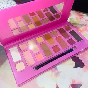 Violet Voss Radiant Pink and Brown Eyeshadow Palette